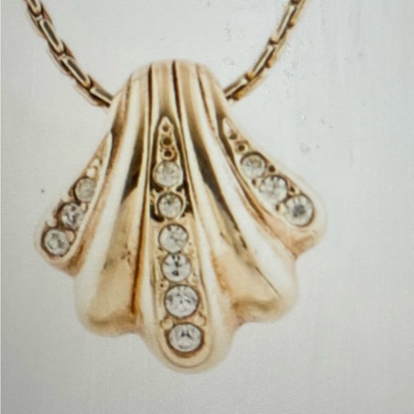 CHRISTIAN DIOR VINTAGE CRYSTAL FLOURISH PENDANT NECKLACE - Picture 2 of 4